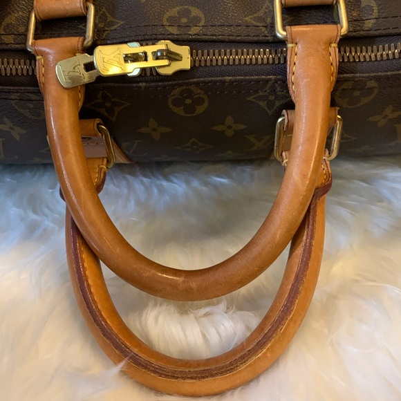 Authentic Louis Vuitton Keepall 45 - Picture 8 of 8